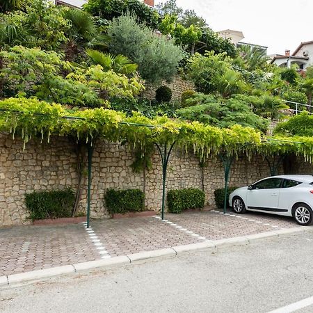 Apartments Mandica Rabac Luaran gambar