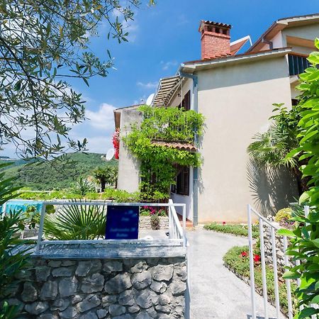 Apartments Mandica Rabac Luaran gambar
