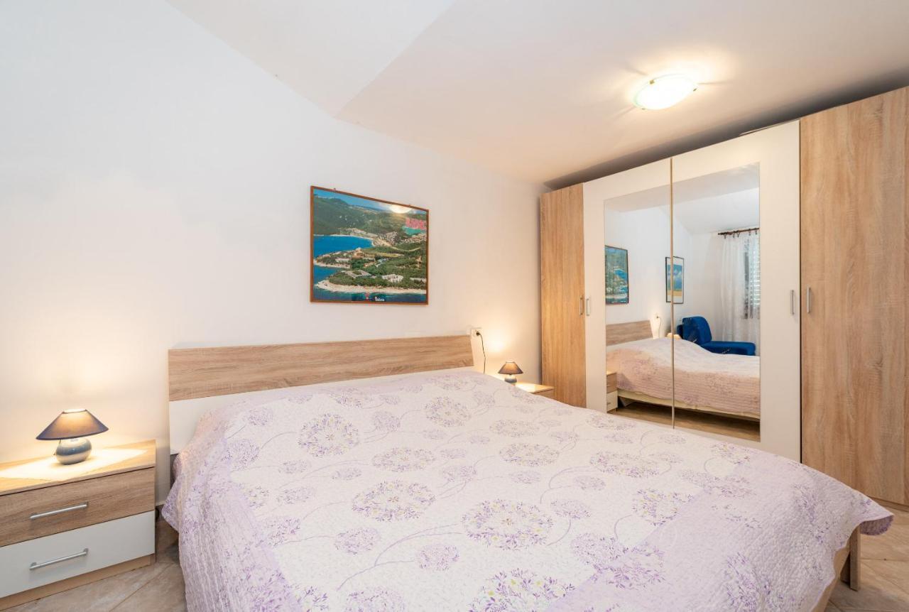 Apartments Mandica Rabac Luaran gambar