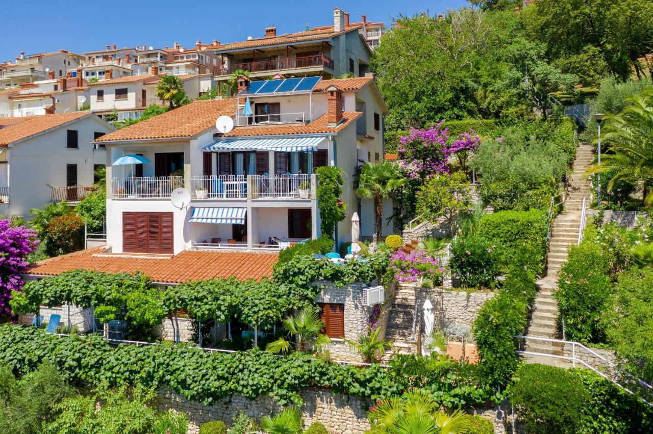 Apartments Mandica Rabac Luaran gambar