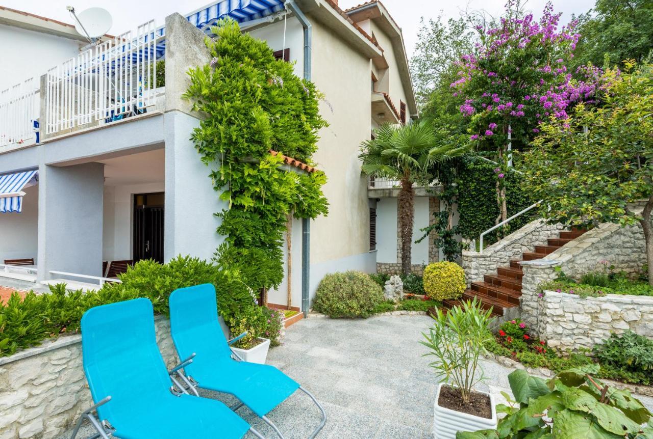 Apartments Mandica Rabac Luaran gambar