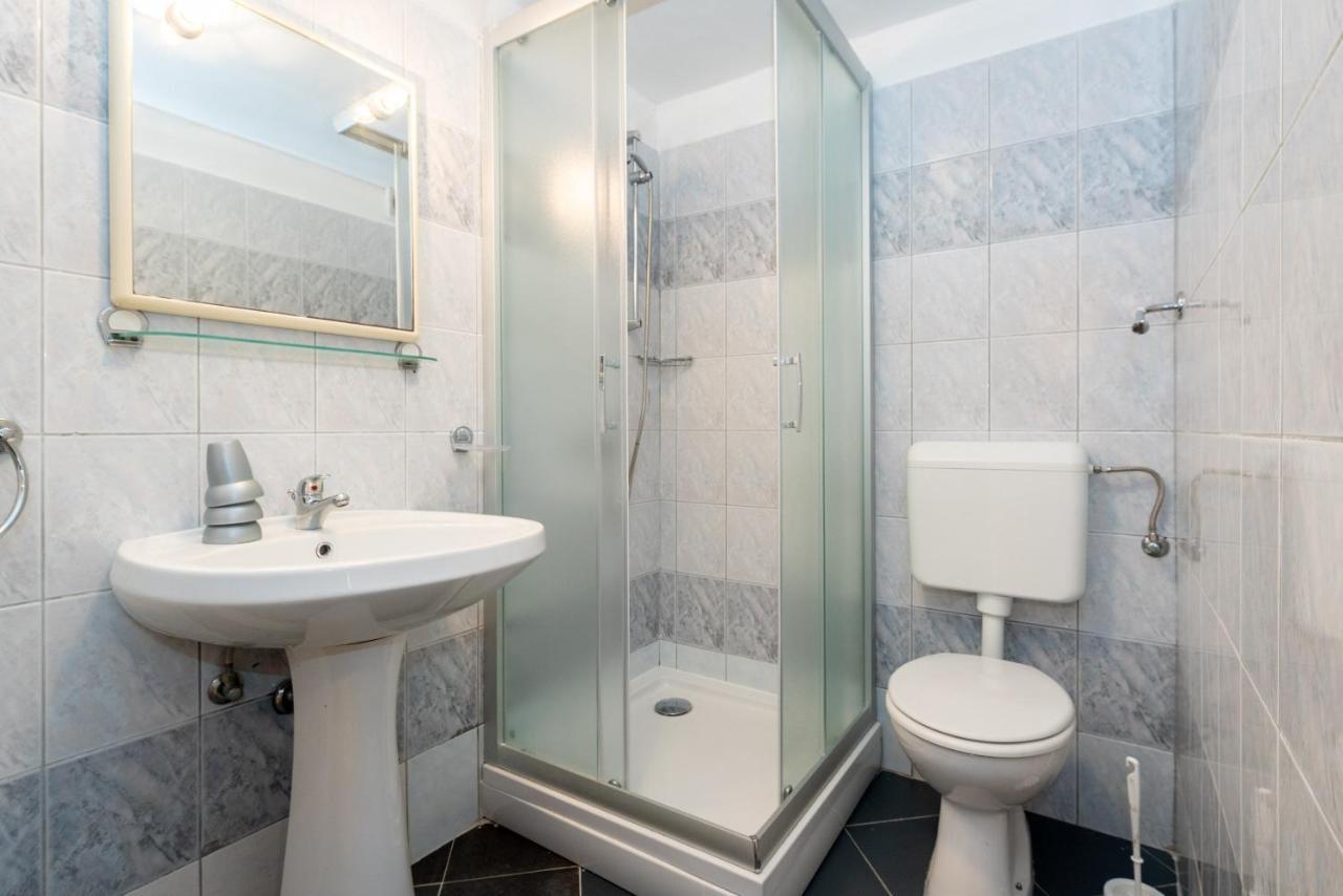 Apartments Mandica Rabac Luaran gambar