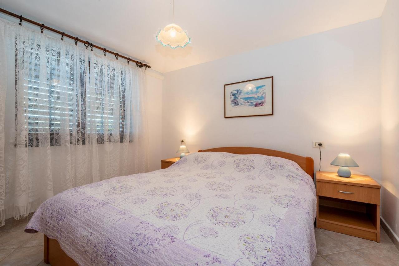 Apartments Mandica Rabac Luaran gambar