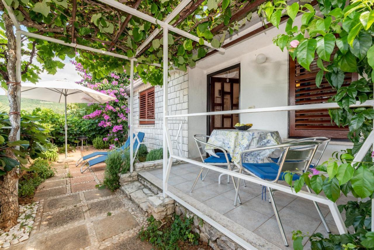 Apartments Mandica Rabac Luaran gambar