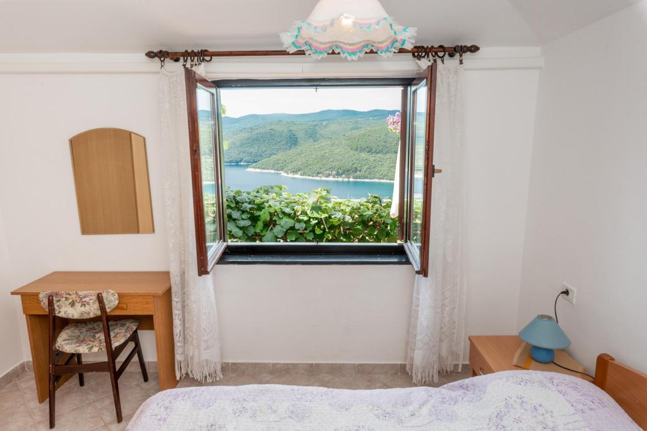Apartments Mandica Rabac Luaran gambar