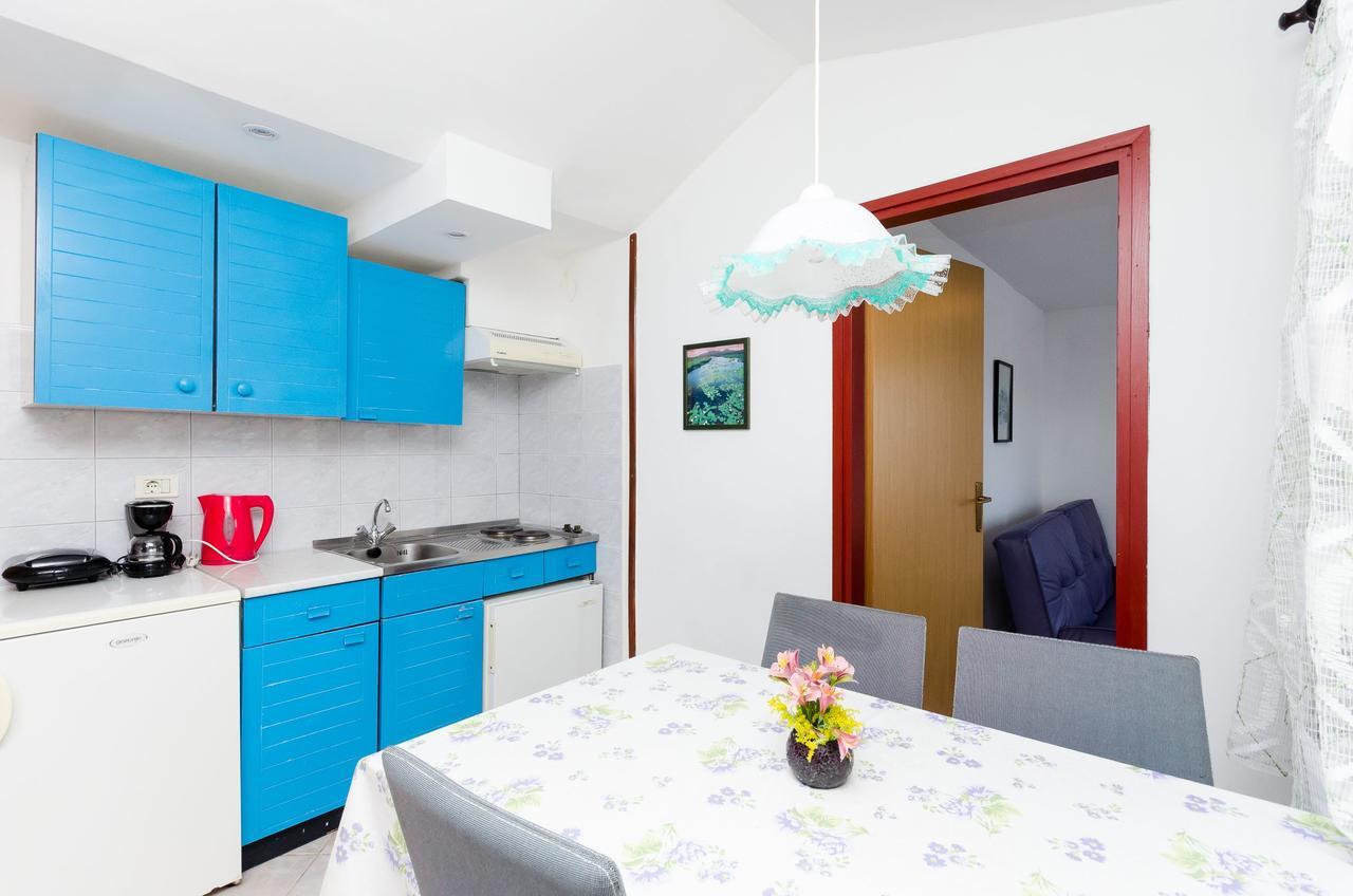 Apartments Mandica Rabac Luaran gambar
